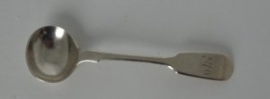 Sterling Silver Fiddle Salt Spoon by Lias Brothers London 1834